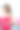 穿着粉红色裙子的漂亮女孩图片下载