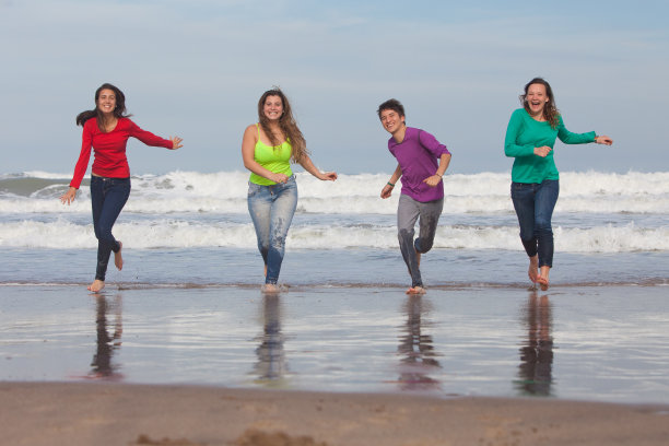 快乐的青春图片下载