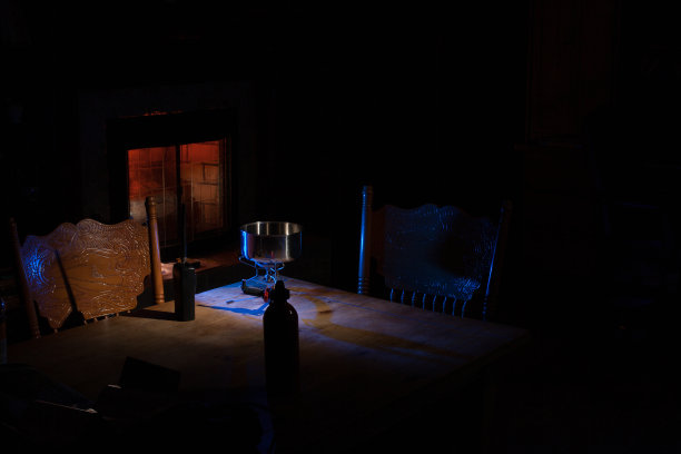 寒冷的晚餐图片下载