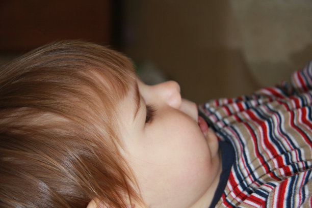 小男孩图片下载