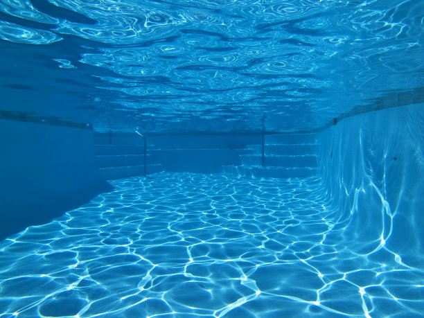 清洁空池图片下载