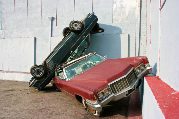 汽车碰撞图片下载