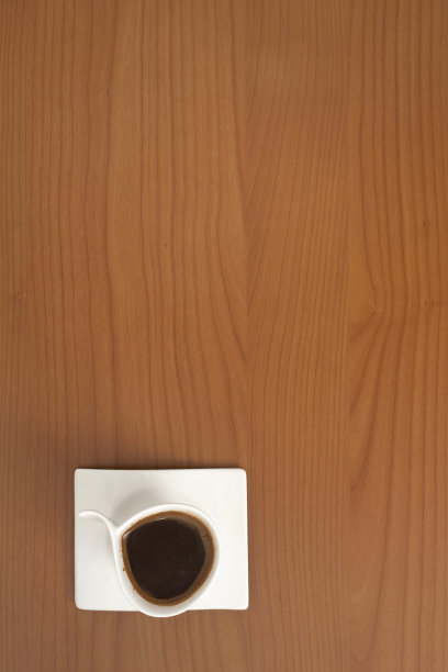 角落里的白咖啡杯图片下载