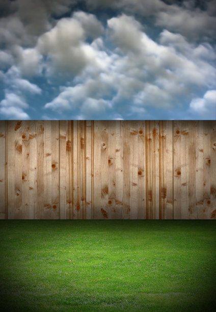 带木栅栏的后花园图片下载