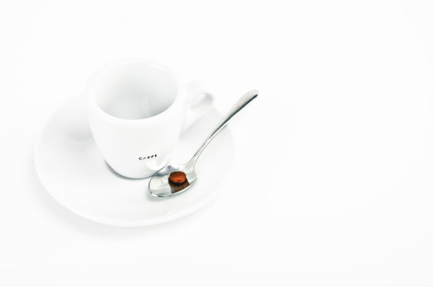 一杯白色背景的咖啡图片下载