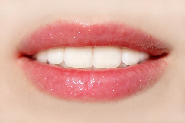 健康的牙齿图片下载