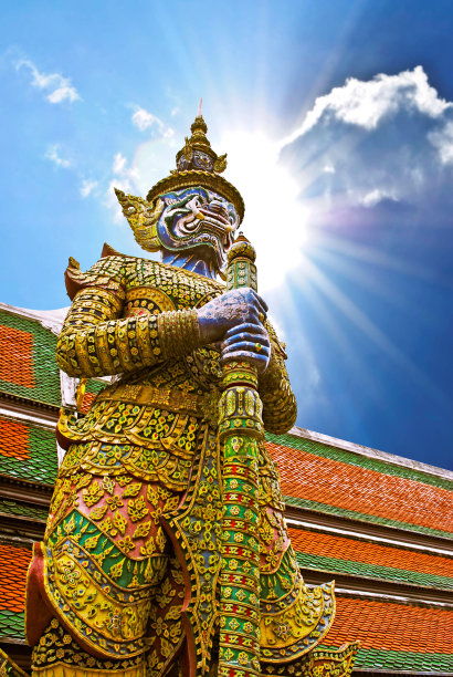 泰国曼谷的恶魔雕像。图片下载
