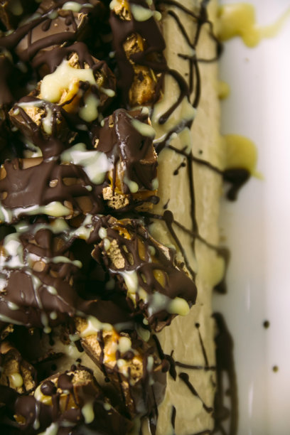 巧克力和焦糖冰淇淋棒细节图片下载