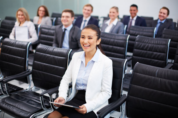 快乐的女商人图片下载