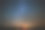游客的汽车映着星空。图片下载
