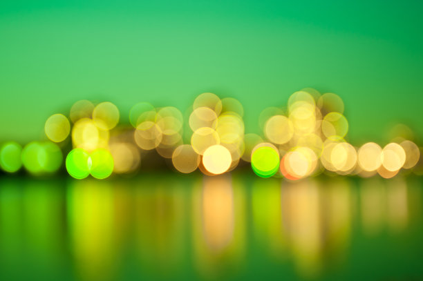 绿色城市的灯光图片下载