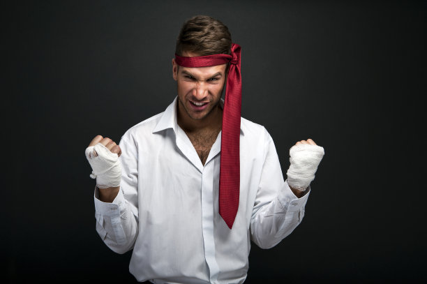 Angrry拳击手的商人图片下载