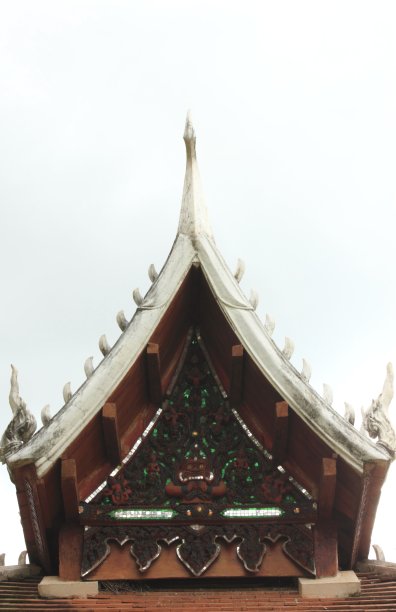 泰国Yai tha sao寺的山墙。图片下载