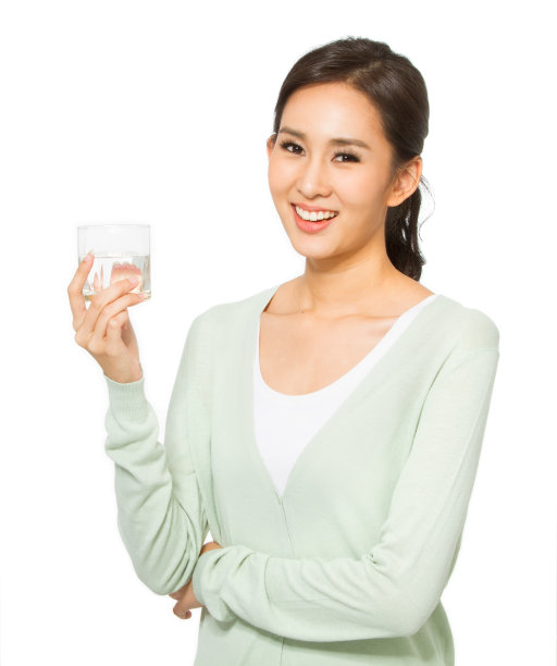 喝水的亚洲女人图片下载