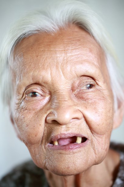 资深亚洲女人图片下载