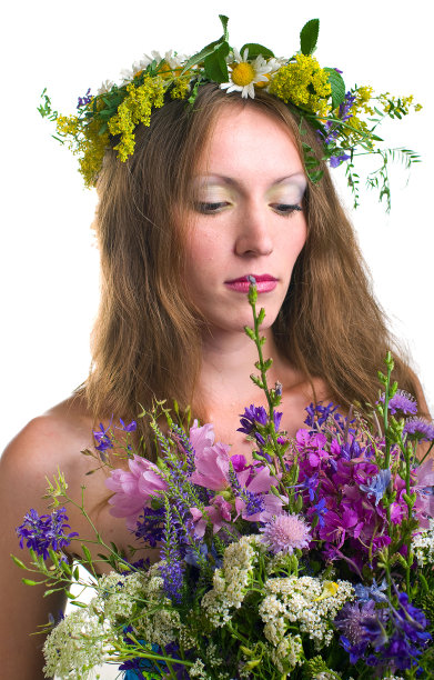 戴花圈的女人图片下载