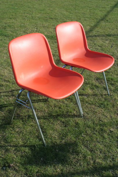 红色的椅子图片下载