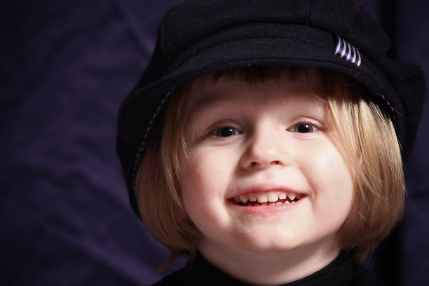 可爱的女孩图片下载