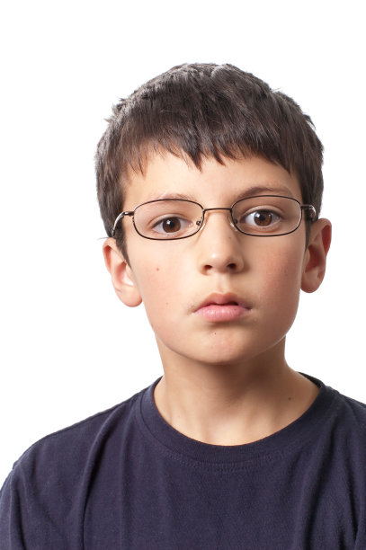 聪明的男孩看图片下载