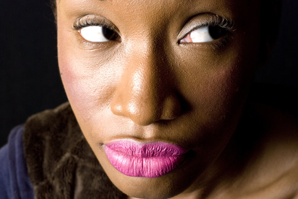非裔美国女性微距粉唇图片下载