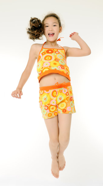 跳的女孩图片下载