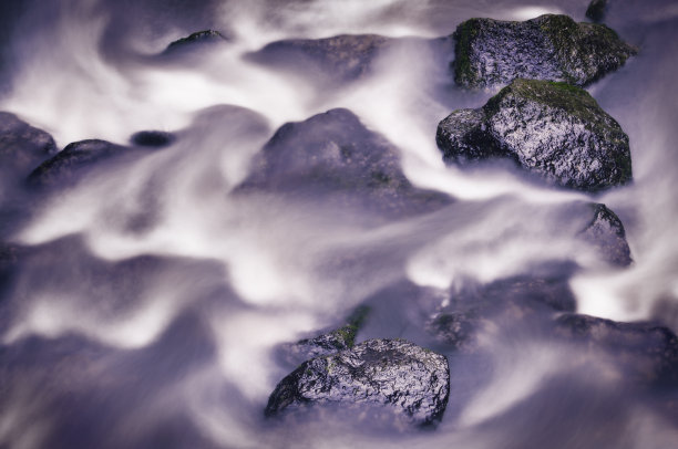 岩石在流图片下载