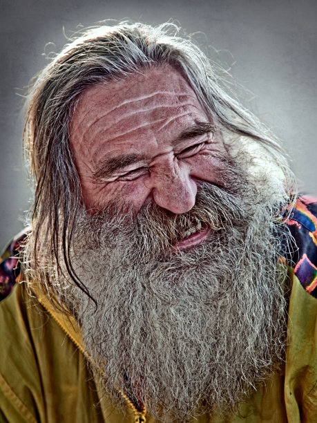 老人大笑图片下载