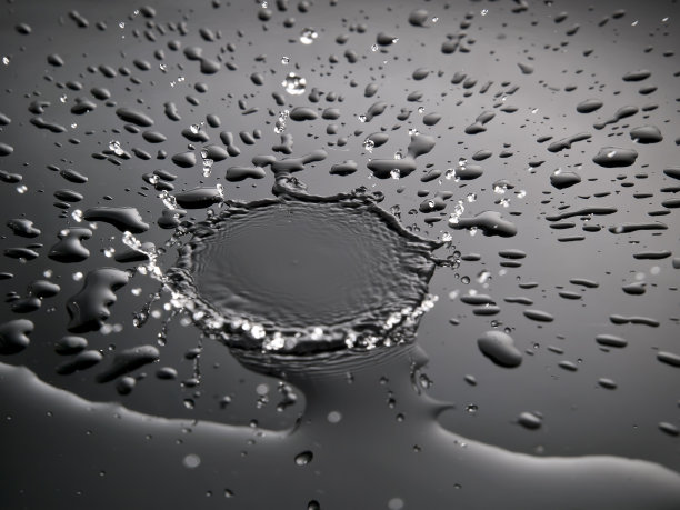 水滴飞溅冠图片下载