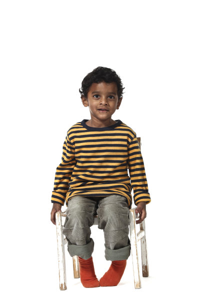 儿童座椅上的椅子，白色的背景图片下载