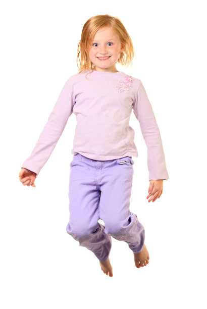 女孩跳跃图片下载