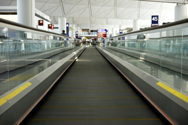 机场人行道图片下载