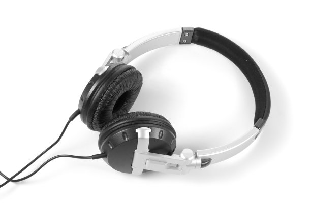 黑色的耳机图片下载