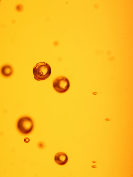 肥皂泡泡橙色液体图片下载