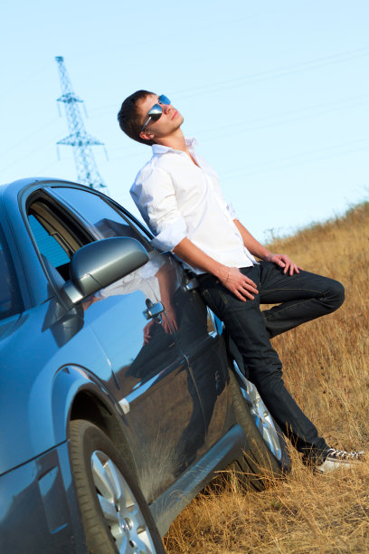 比赛后的车手图片下载