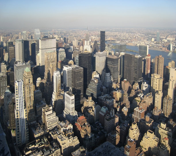 阳光明媚的纽约鸟瞰图图片下载