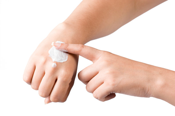 在手上涂霜图片下载