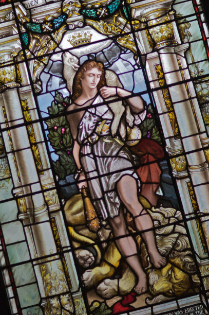 天使的彩色玻璃图片下载