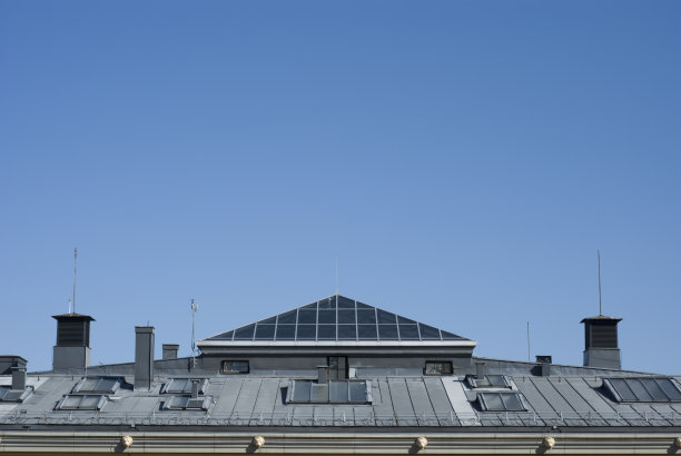 大学的屋顶图片下载