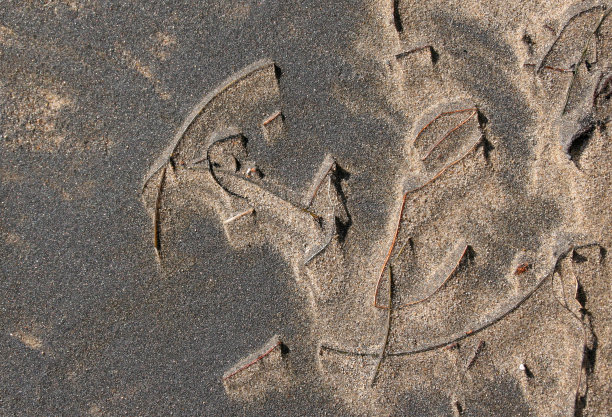 沙滩沙画形象图片下载