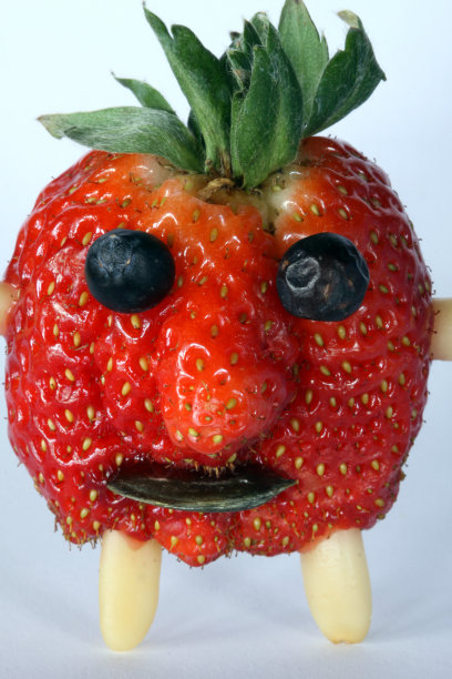 有趣的草莓肖像图片下载