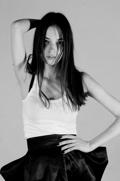 肖像瘦削美女图片下载