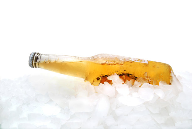 冰冷的啤酒图片下载