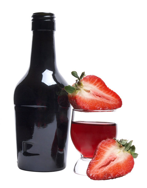 草莓和瓶子图片下载