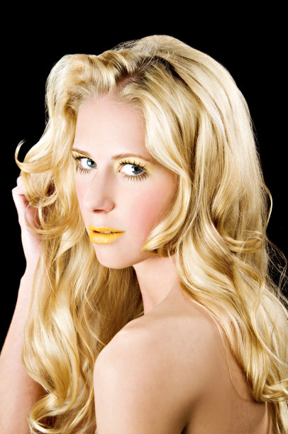 金发新芽图片下载