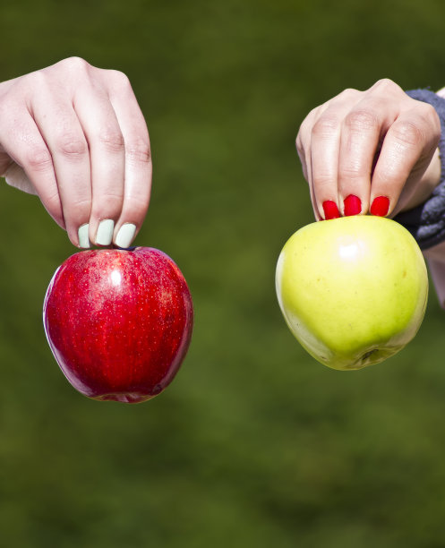 拿着苹果图片下载