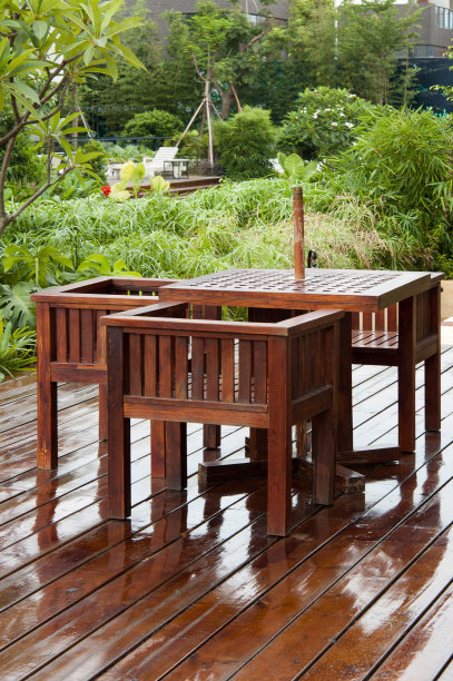 椅子和桌子图片下载