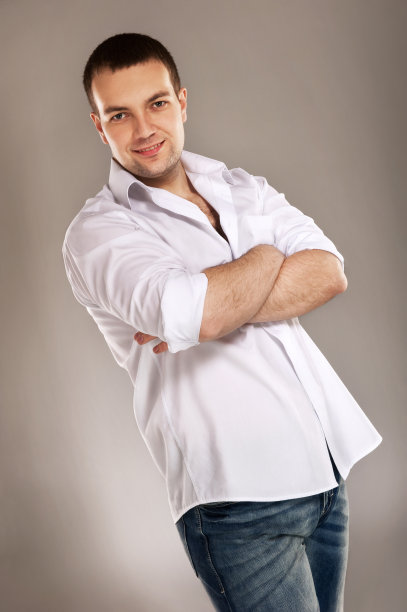 年轻人的肖像图片下载