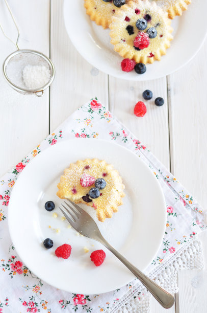 草莓蛋糕图片下载