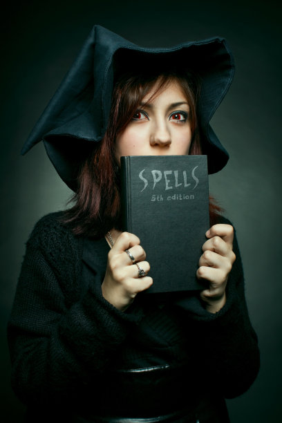 学徒女巫图片下载