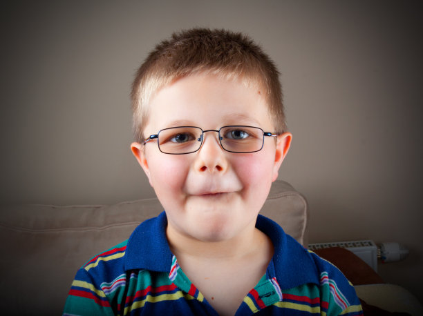 小男孩图片下载